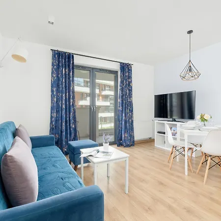 Apartment Elegancki Z Balkonem Dla 4 Osob By Renters *